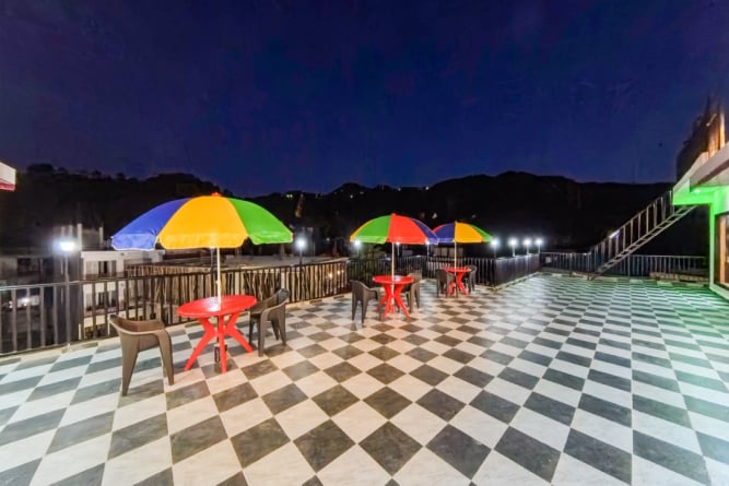 Hotel Dalhousie Deluxe